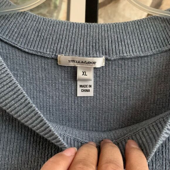 Stella & Dot sweater - Picture 4 of 9